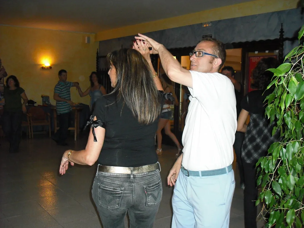 How Many Years Does It Take to Dance Salsa Well? Experts in France Answer.
