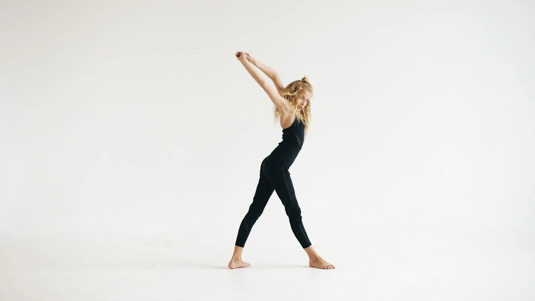 Flexible black outfit for dancing Flexible black outfit for dancing