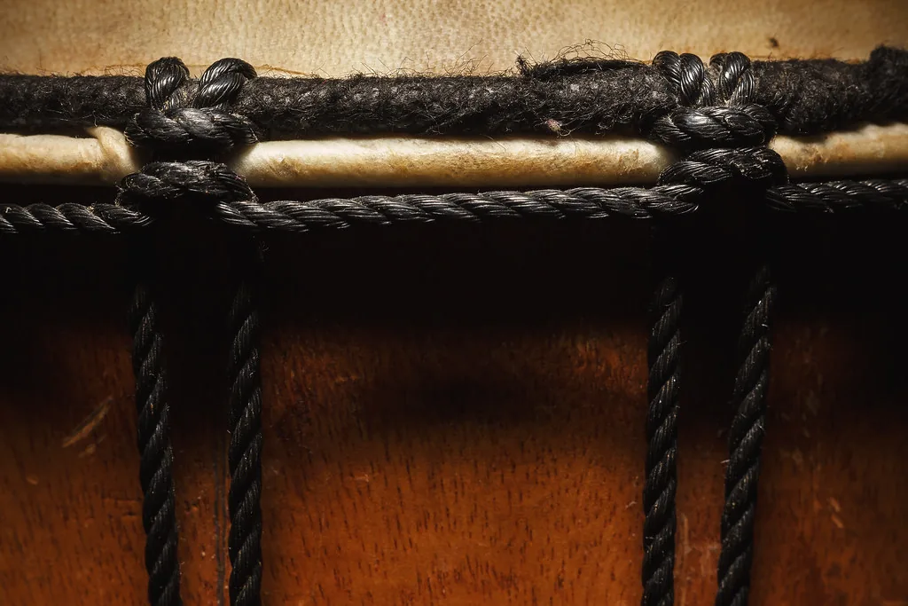 Wooden Djembe: Benefits, Sounds and Maintenance