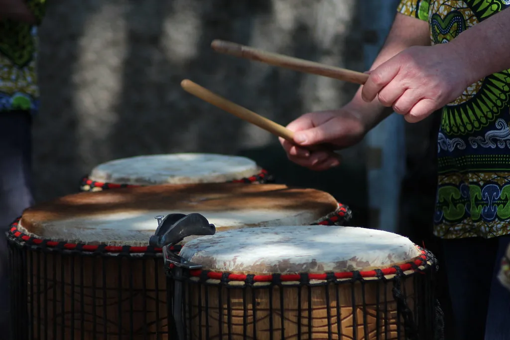 Guinean Djembe: Characteristics and Traditions